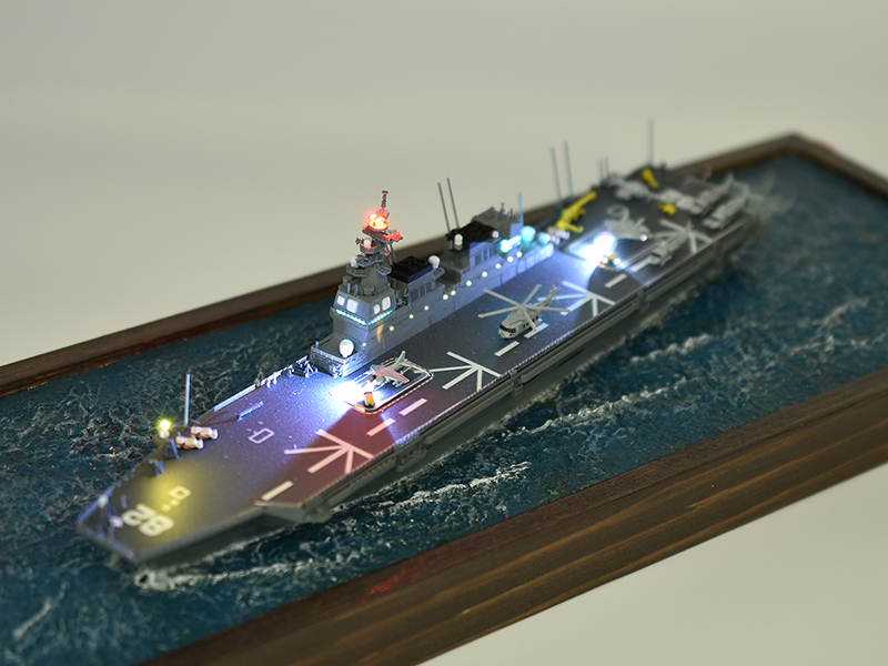 DDH-182護衛艦いせLED電飾模型前トップビュー