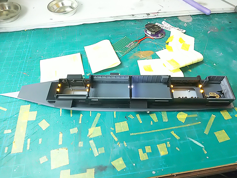 DDH-182護衛艦いせ格納庫照明LED電飾