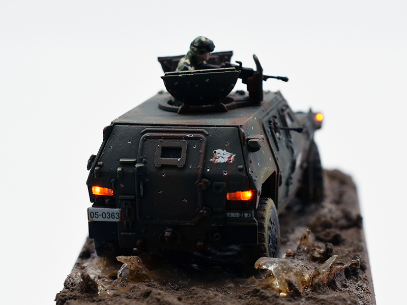 フジミ1/72陸上自衛隊軽装甲機動車LED電飾模型テールライトハザード