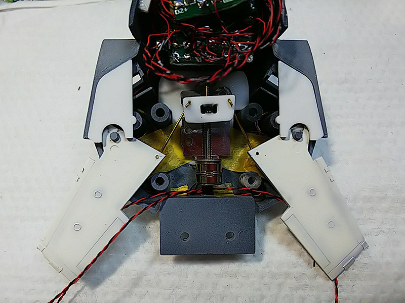 マクロス VF-1Jたまごひこーき 可変翼モーター電動化2